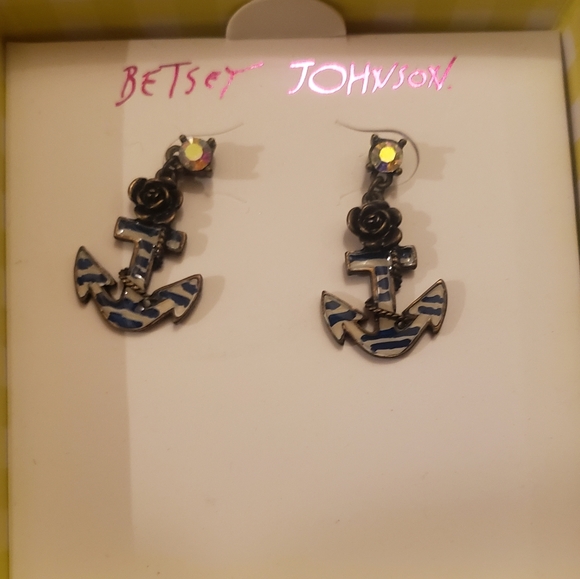Anchor earrings - Picture 2 of 2